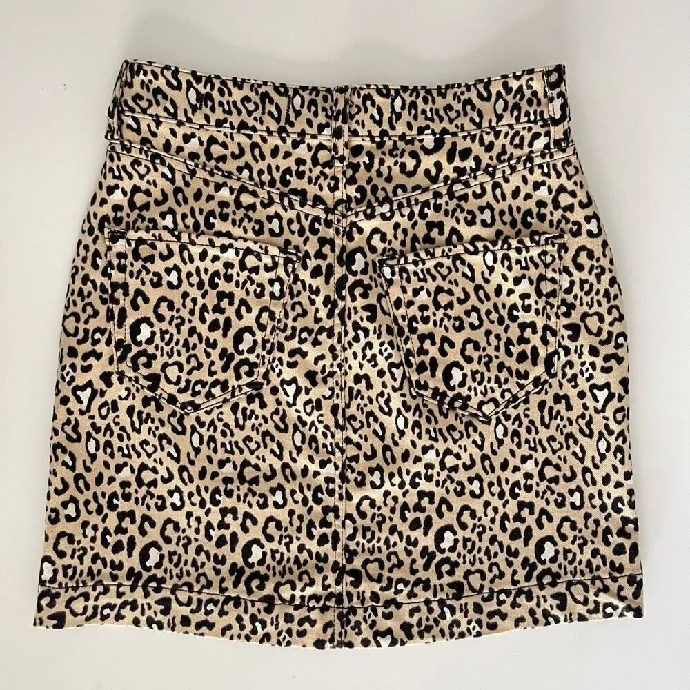 Hollister Ultra High Rise Button Fly Mini Skirt (Leopard) - 1/25